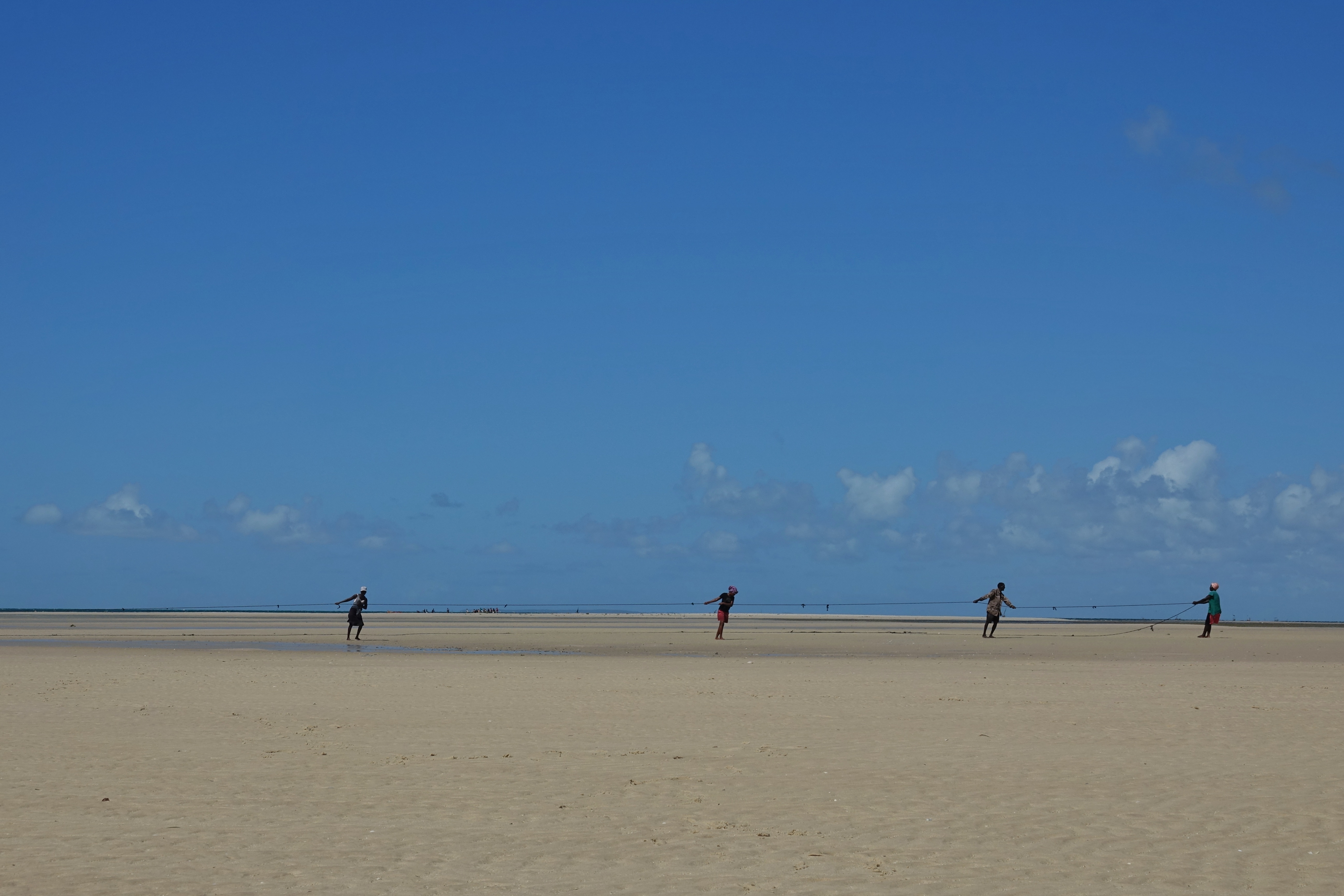 Grande plage vide du Mozambique